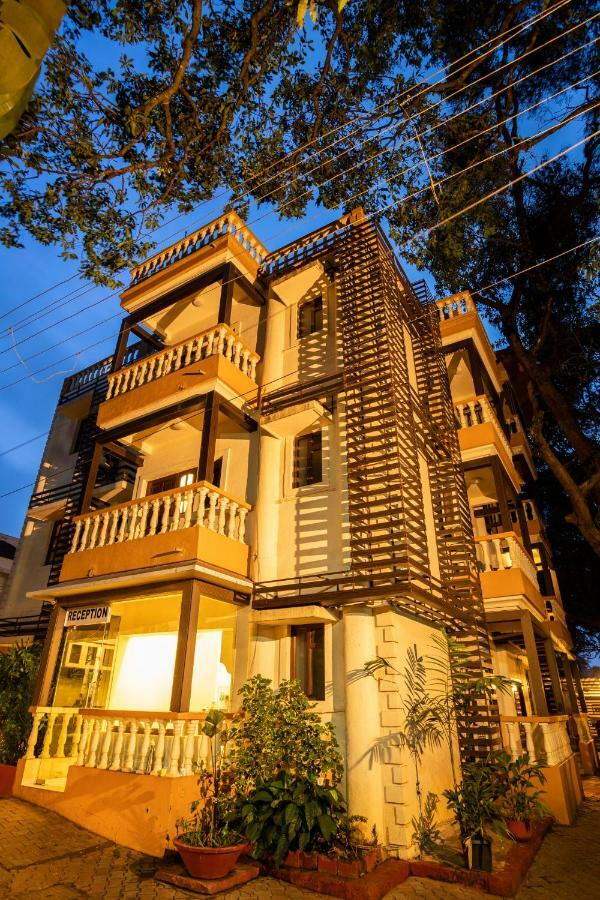 Hotel Coco Goa Arpora Exterior foto